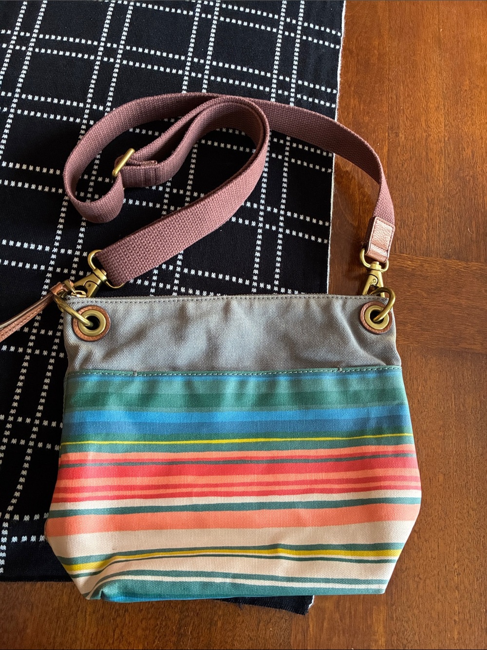 Fossil Multicolor Striped Keely Canvas Crossbody with Multicolor Strap EUC